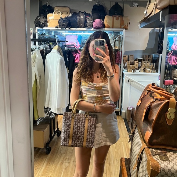 CHRISTIAN DIOR VINTAGE MONOGRAM TOTE BAG - Picture 16 of 16